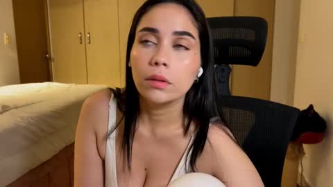 Snapshot of cyborgmuse chatting on February 7, 2026, 4:49 am cyborgmuse online show from February 7, 2026, 4:49 am