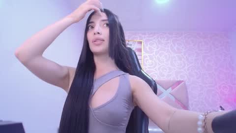 CINTIA ARAUJO online show from September 26, 2025, 3:54 am