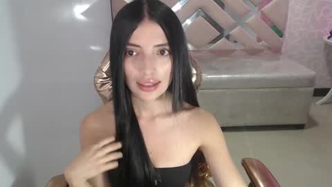 CINTIA ARAUJO online show from October 1, 2025, 3:56 am