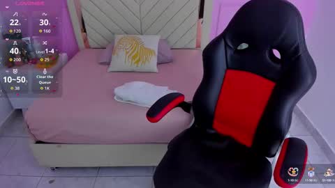 C Y N T H I A  online show from October 15, 2025, 3:39 am