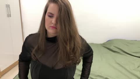 Cynthia online show from May 15, 2026, 12:12 pm