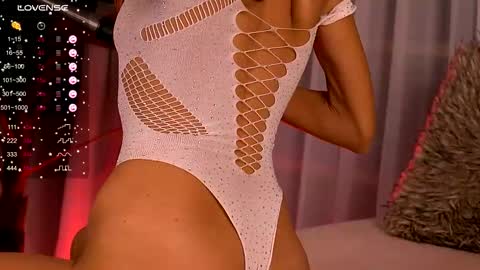 Ivy online show from December 3, 2025, 4:20 am