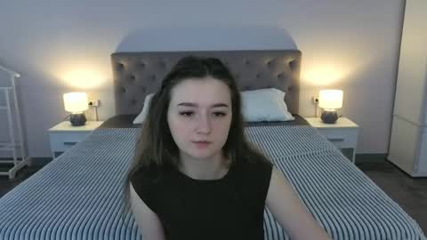 Snapshot of cyrenaluxe chatting on April 28, 2026, 6:40 am Cyrena online show from April 28, 2026, 6:40 am