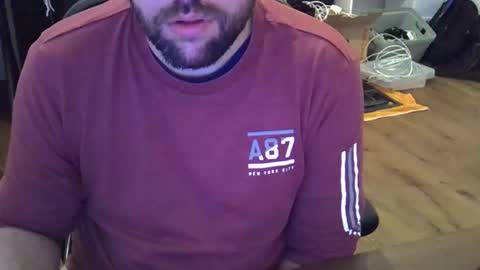 cyrsug online show from October 20, 2025, 2:06 pm