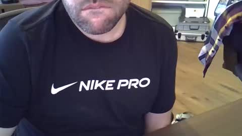 cyrsug online show from March 3, 2026, 2:56 pm