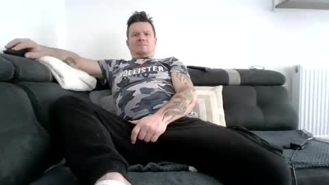 Snapshot of czerbis chatting on February 24, 2025, 10:48 am czerbis online show from February 24, 2025, 10:48 am