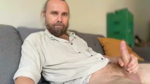 Snapshot of d0n_gi0vanni chatting on July 6, 2026, 8:22 am d0n_gi0vanni online show from July 6, 2026, 8:22 am