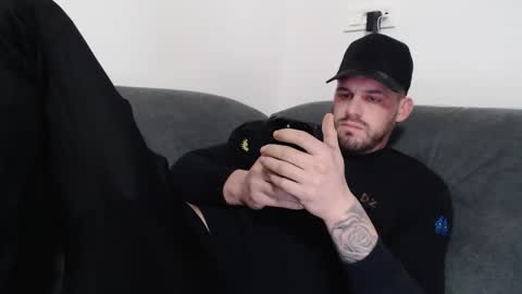 Snapshot of d3niis77 chatting on December 15, 2025, 6:50 am d3niis77 online show from December 15, 2025, 6:50 am