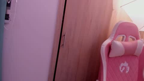 darling online show from February 21, 2026, 9:43 am