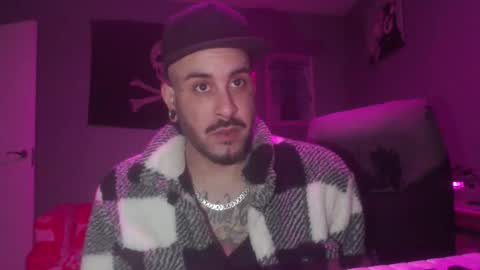 Snapshot of dabirdfree chatting on November 18, 2025, 3:45 am Destroyer online show from November 18, 2025, 3:45 am