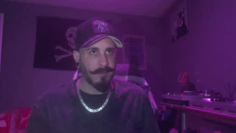 Snapshot of dabirdfree chatting on April 12, 2026, 4:06 am Destroyer online show from April 12, 2026, 4:06 am