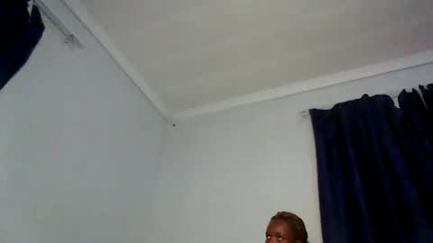 dad_tothesehoes online show from February 12, 2025, 6:09 pm