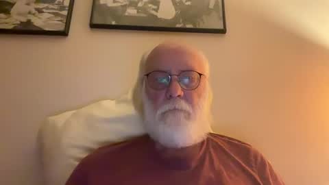 Snapshot of daddy341177 chatting on March 2, 2025, 12:01 pm daddy341177 online show from March 2, 2025, 12:01 pm