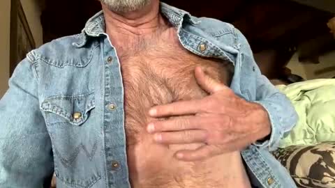 Snapshot of daddy_cowboy2 chatting on April 30, 2026, 9:41 pm daddy_cowboy2 online show from April 30, 2026, 9:41 pm