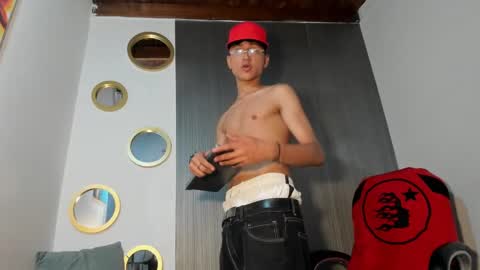 daddy_darcks online show from October 17, 2025, 8:44 pm