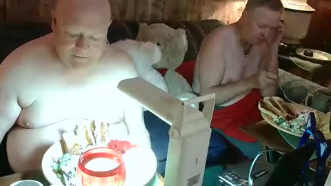 Daddy online show from October 17, 2025, 4:15 am