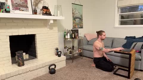 Snapshot of daddydaydrinkz chatting on December 30, 2024, 11:06 pm DaddydayDrinkz online show from December 30, 2024, 11:06 pm