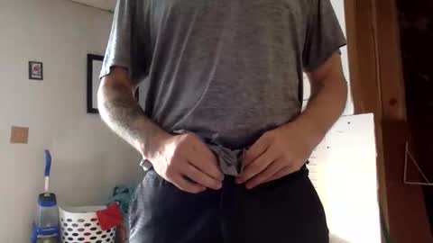 daddydic120402 online show from May 10, 2026, 12:43 pm