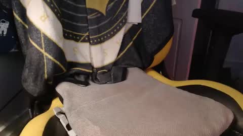 daddyfatcockk online show from May 5, 2026, 4:20 am