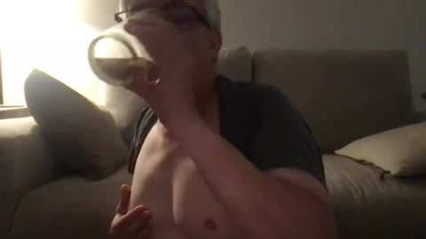 daddymike92883_1 online show from March 8, 2025, 11:27 am