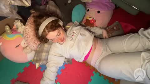 Snapshot of daddysdollhouse chatting on May 5, 2026, 5:26 am Saoirse online show from May 5, 2026, 5:26 am
