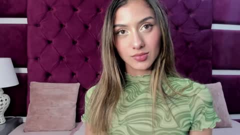 Snapshot of daddysgirrl1_ chatting on January 15, 2025, 6:12 am Bethany online show from January 15, 2025, 6:12 am