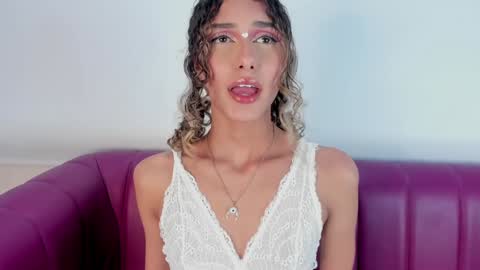 Snapshot of daddysgirrl1_ chatting on January 19, 2025, 6:42 am Bethany online show from January 19, 2025, 6:42 am
