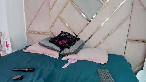 Snapshot of daddysgirrl1_ chatting on March 5, 2025, 5:29 am Bethany online show from March 5, 2025, 5:29 am