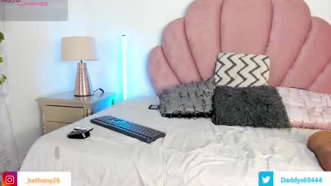 Snapshot of daddysgirrl1_ chatting on November 27, 2025, 11:07 pm Bethany online show from November 27, 2025, 11:07 pm