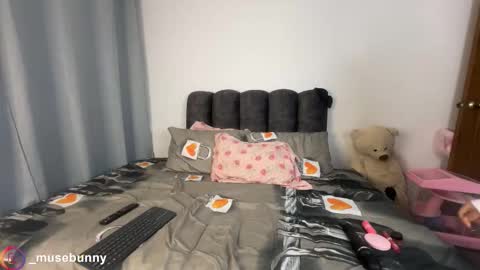 Sophie online show from March 10, 2026, 2:38 am