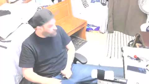 Snapshot of daddywax12 chatting on July 14, 2026, 3:11 am DaddyWax online show from July 14, 2026, 3:11 am