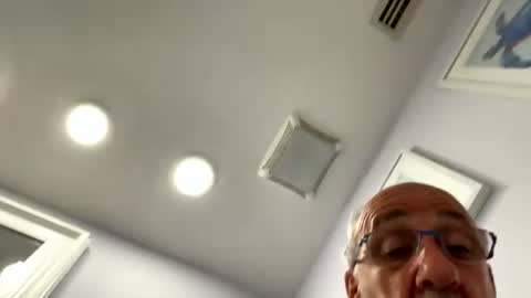 Snapshot of daddyweis chatting on July 13, 2026, 3:37 pm daddyweis online show from July 13, 2026, 3:37 pm