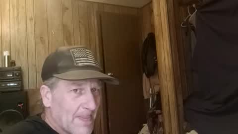 Snapshot of dadpervmind chatting on March 2, 2026, 4:58 pm dadpervmind online show from March 2, 2026, 4:58 pm