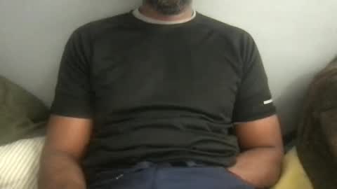 Snapshot of dadsblk chatting on October 16, 2025, 6:09 pm D online show from October 16, 2025, 6:09 pm