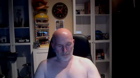 dadyscam online show from June 29, 2026, 8:31 pm