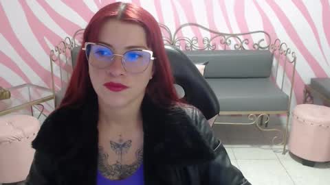 Snapshot of daffne_evans chatting on November 13, 2025, 8:08 pm daffne evans online show from November 13, 2025, 8:08 pm