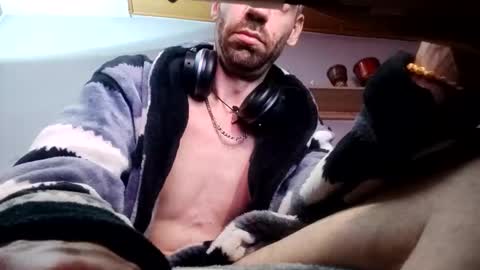 Snapshot of dagodex30 chatting on December 4, 2025, 3:05 am dagodex30 online show from December 4, 2025, 3:05 am