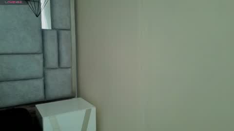 Snapshot of dahiana_dmour chatting on June 24, 2026, 12:04 pm Dahiana online show from June 24, 2026, 12:04 pm