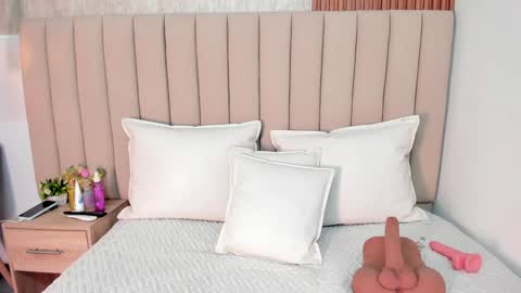  Dahiana   online show from January 18, 2025, 11:43 am