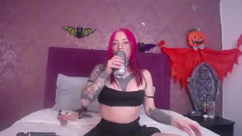 dahiana klimt online show from October 30, 2025, 3:30 am