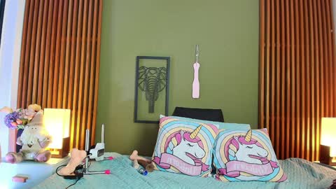  Dahiana  online show from December 28, 2024, 2:33 am