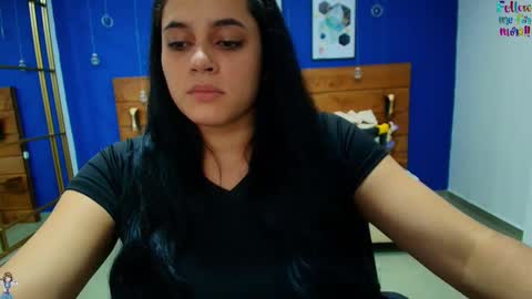  Dahiana  online show from November 26, 2025, 7:37 pm