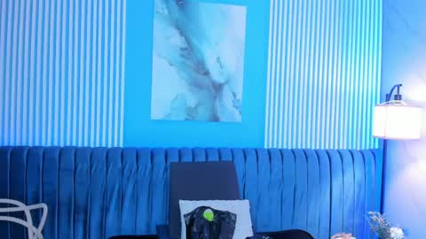 Dahiane Connor online show from April 15, 2026, 11:39 am