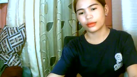 Snapshot of dahlia_123 chatting on December 21, 2024, 4:09 am Im Dahlia online show from December 21, 2024, 4:09 am