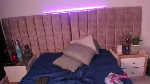Snapshot of dahlia_rossee chatting on April 24, 2026, 8:00 pm dahlia_rossee online show from April 24, 2026, 8:00 pm