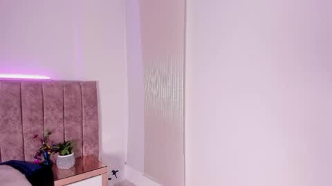 Snapshot of dahlia_rossee chatting on May 28, 2026, 8:28 pm dahlia_rossee online show from May 28, 2026, 8:28 pm