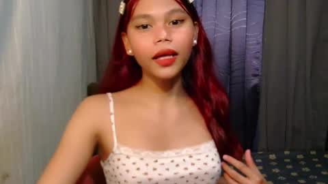 Snapshot of dahlia_vivienne chatting on June 10, 2026, 6:56 am yourgirlydahlia online show from June 10, 2026, 6:56 am