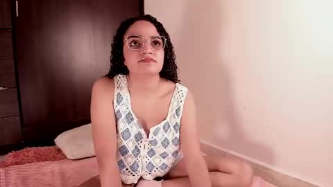 Dahli online show from September 20, 2025, 8:32 pm