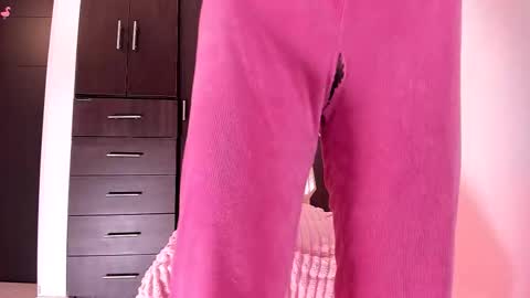 Dahli online show from October 3, 2025, 5:48 am