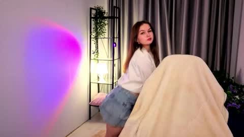 Snapshot of dahliamaeve chatting on December 4, 2025, 2:04 pm Teona online show from December 4, 2025, 2:04 pm